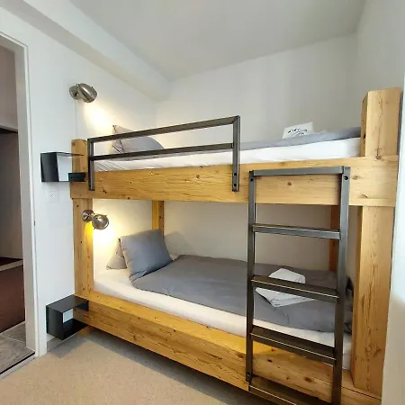 Viktoria A39 By * Arosa